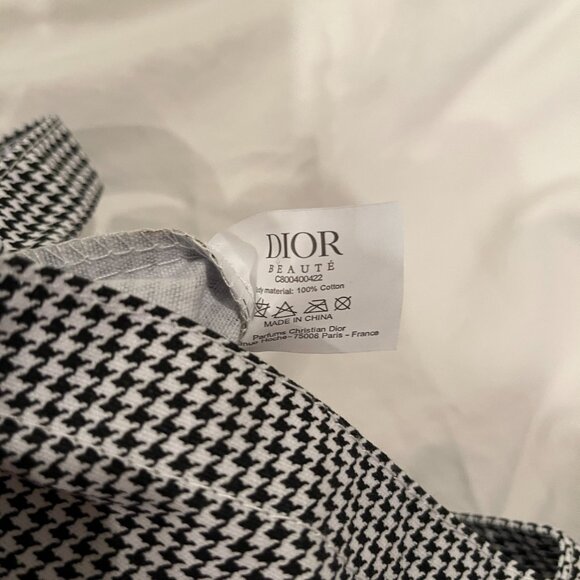Christian Dior Paris Tote Bag Japan 2023 Limited Edition Houndstooth Novelty Bag - Picture 6 of 6
